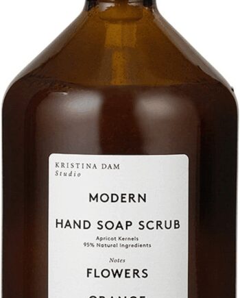 Pink Håndsæbe Kristina Dam Modern Eksfolierende Brun Abrikoskerner Aloe Vera Pomelo Frisk Duft Blomster Appelsin Salvie - Kristina Dam Evilbeauty  - 5701566500106