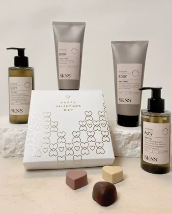 Valentine Surprise - Skns Evilbeauty